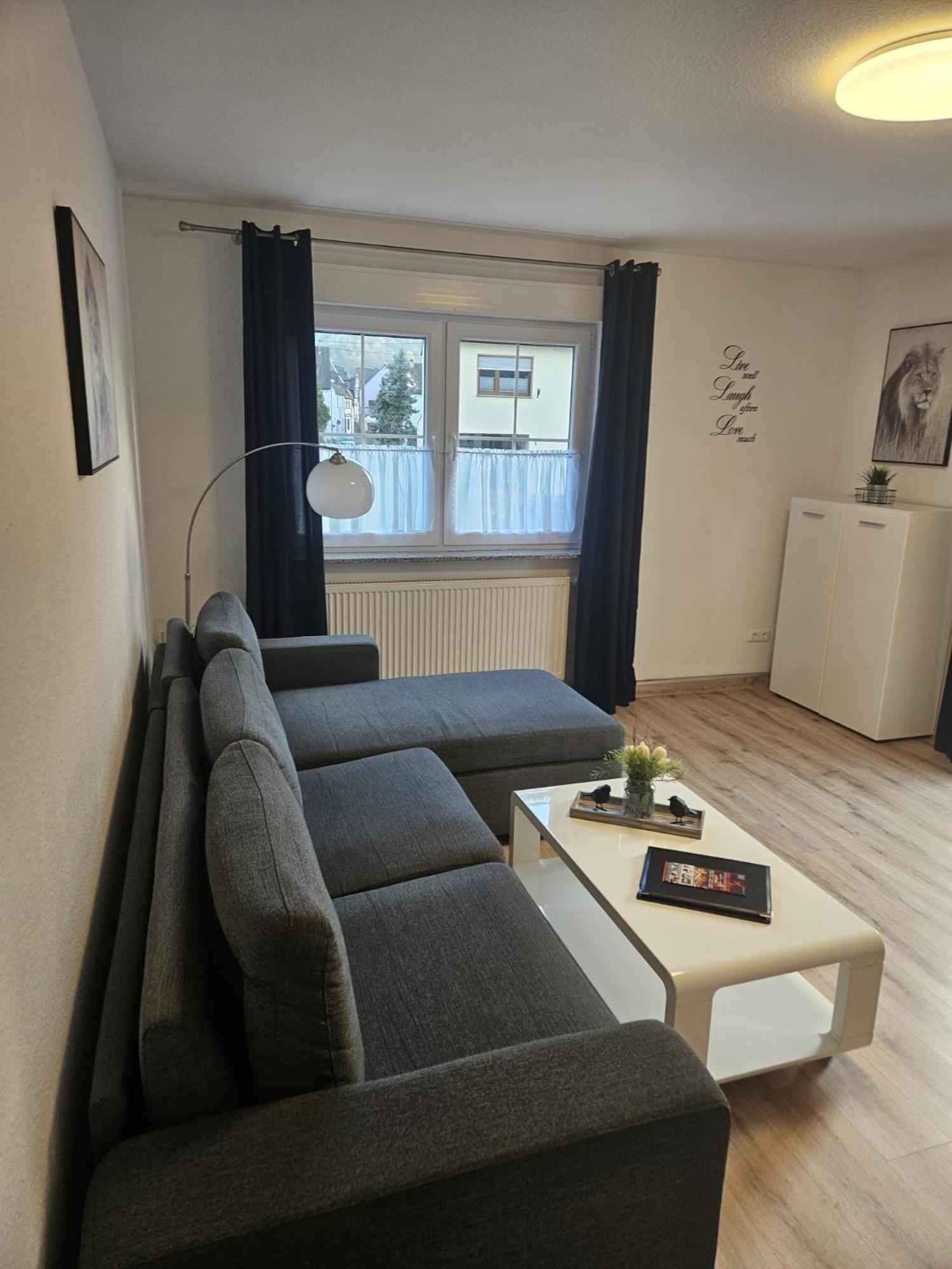 Hakans Moselblick Ferienwohnung Treis-Karden Exteriér fotografie